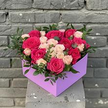 Цветочная композиция из Розы в коробке в Мурино