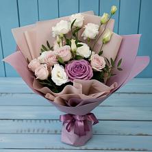 Букет цветов из:  Розы и Лизиантусы в Мурино