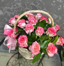 Цветочная композиция из Розы в корзине в Мурино