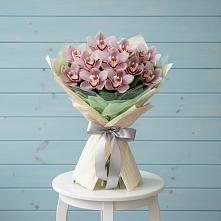 Букет цветов из:  Орхидеи и Розы в Мурино