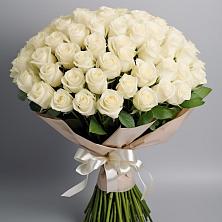 Букет 101 беля роза Белоснежка в Мурино