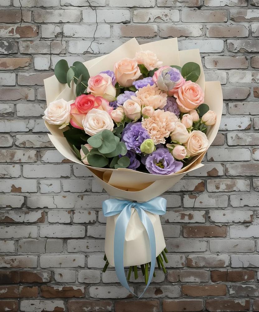 Букет цветов из: Розы, Лизиантусы и Гвоздики в Мурино