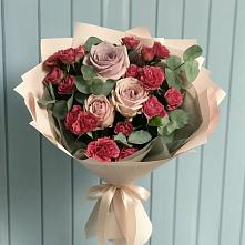 Букет цветов из:  Гвоздики и Розы в Мурино